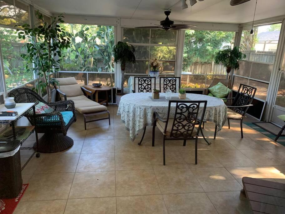 One Bed Suite Near Beaches And Downtown סרסוטה מראה חיצוני תמונה