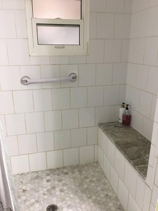 One Bed Suite Near Beaches And Downtown סרסוטה מראה חיצוני תמונה